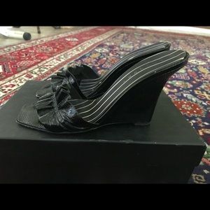 Laundry by Shelli Segal Heels; Size 9